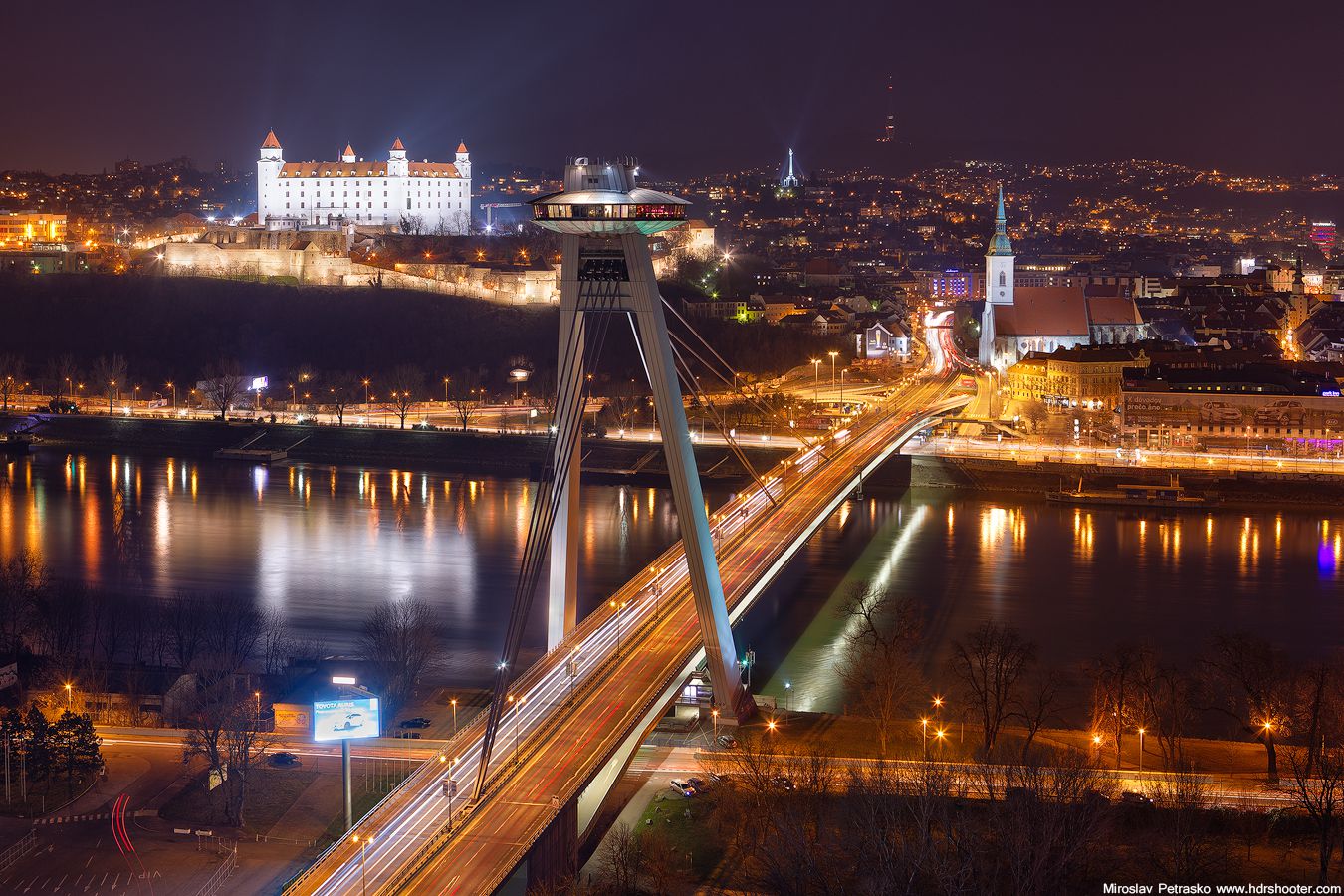 Bratislava at night - HDRshooter